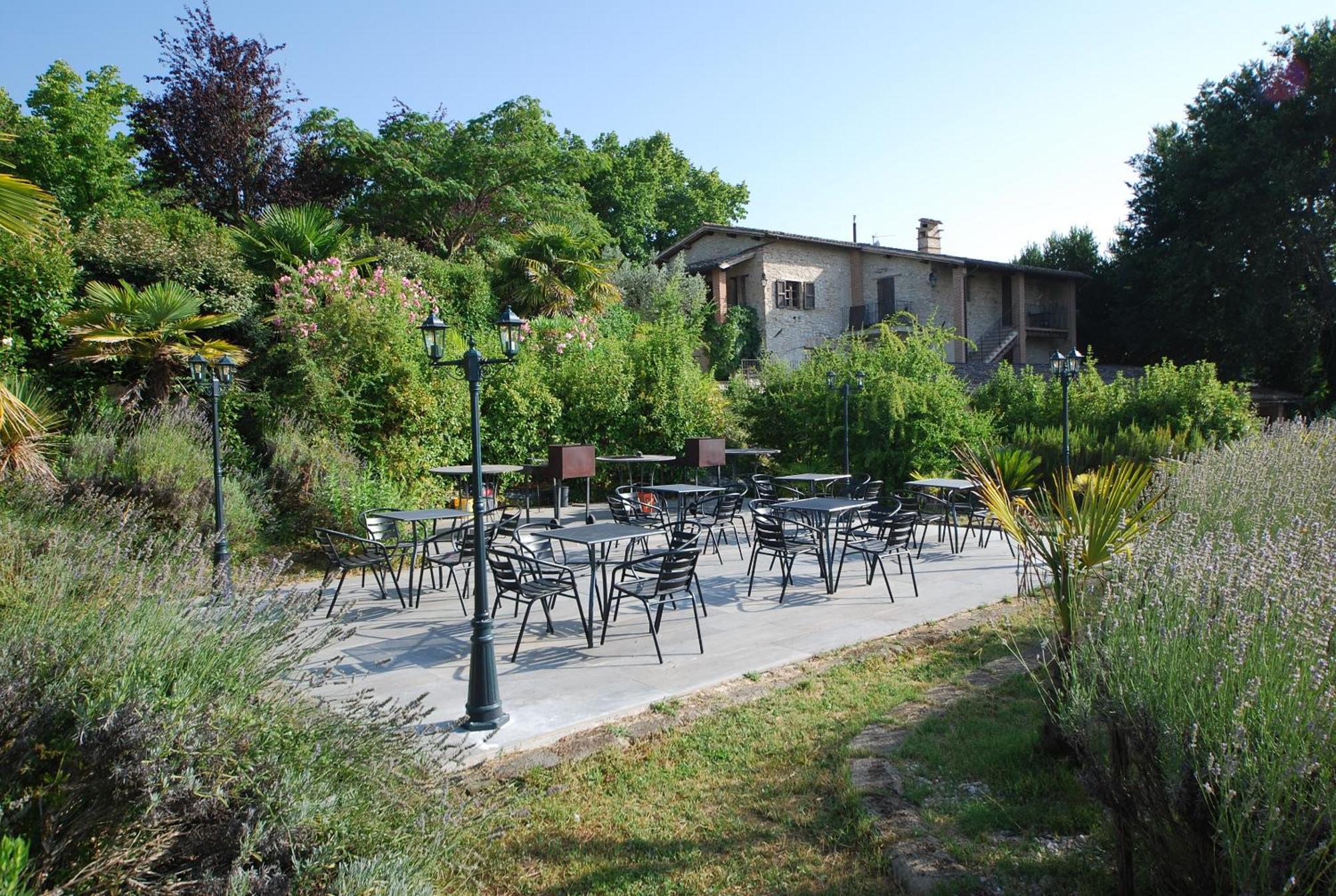 Maison d'hôtes Spoleto By The Pool Extérieur photo