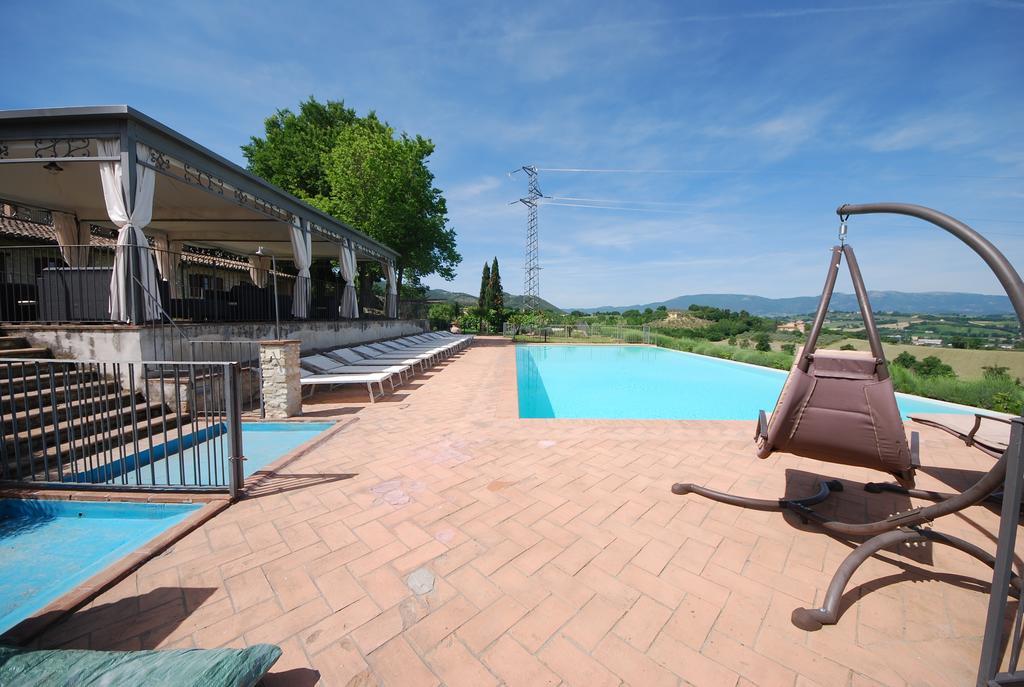 Maison d'hôtes Spoleto By The Pool Extérieur photo