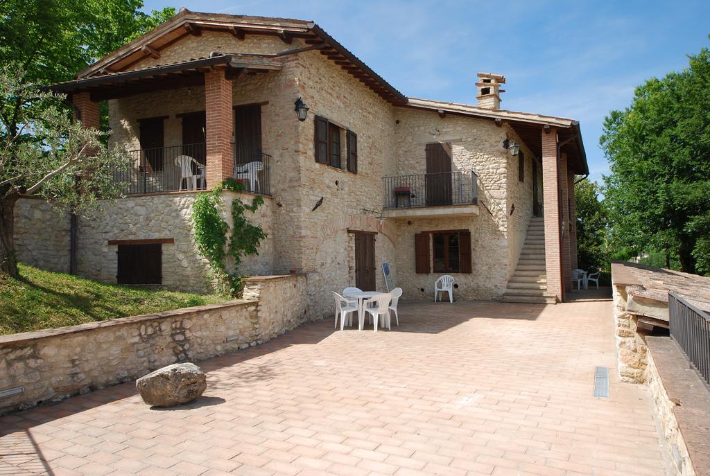 Maison d'hôtes Spoleto By The Pool Extérieur photo